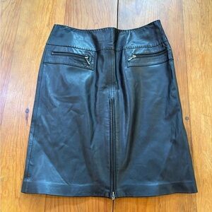 VS Vakko Sz 6 Black Zip Pockets Knee Length Lined 100% Lamb Leather  Skirt